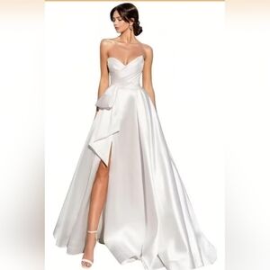 Elegant White Strapless Evening Gown